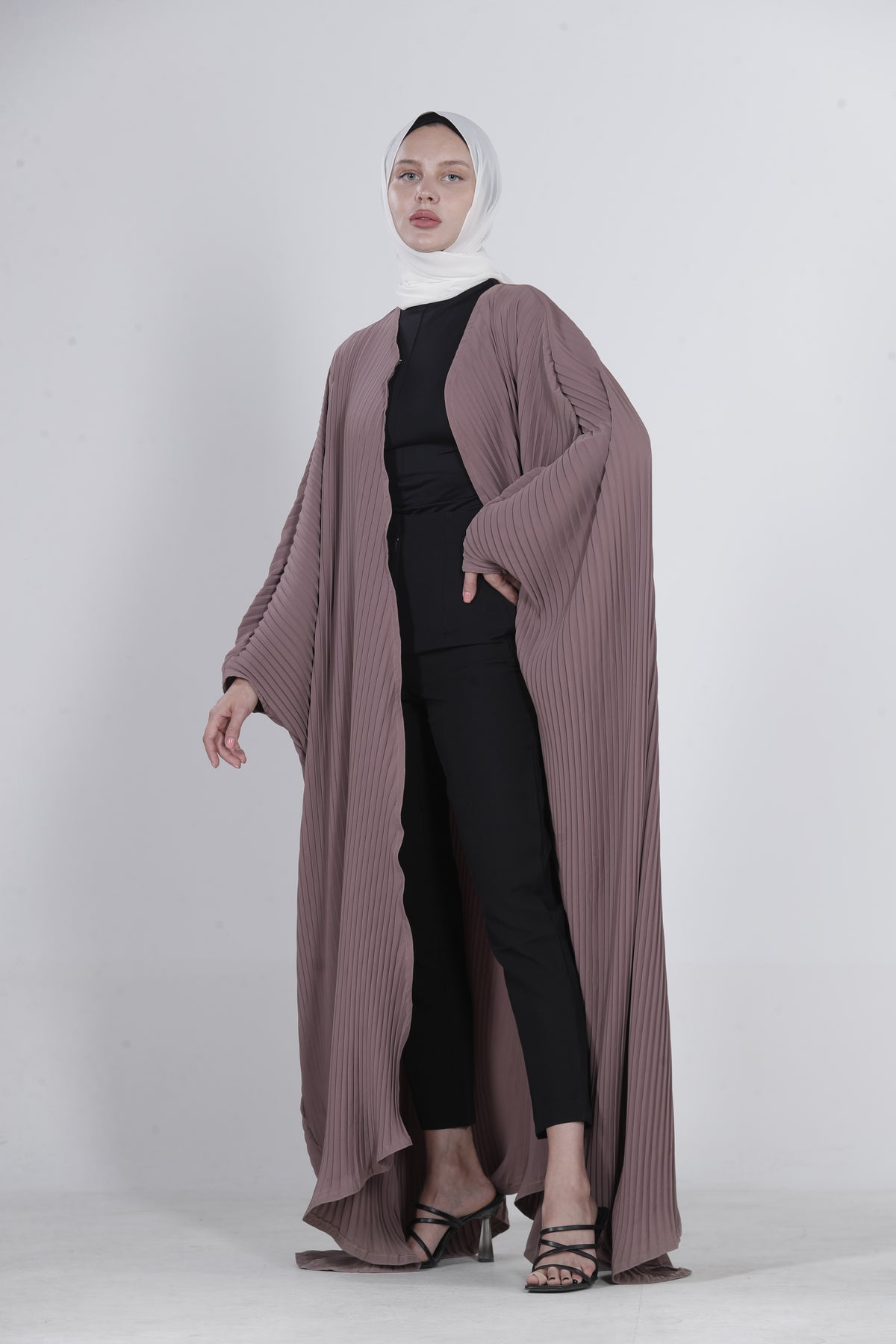 Pleated Abaya Dusty Pink