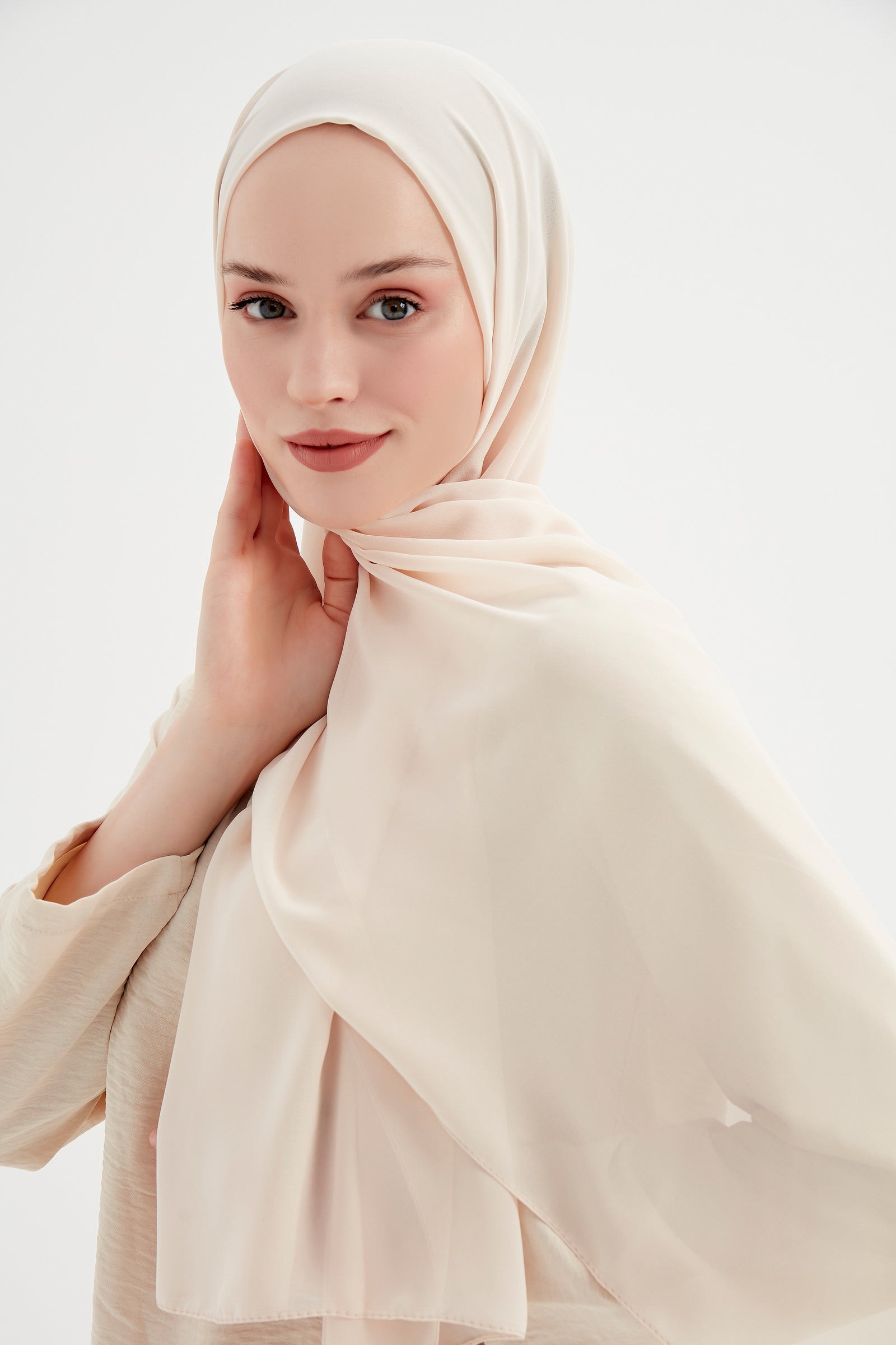 Classy Elegant Hijab Outfits Pin By Copple| Fashion Trends |Casu On Muslim Fashion Dress Classy Elegant Hijab Outfits Pin By Copple| Fashion Trends |Casu On Muslim Fashion Dress