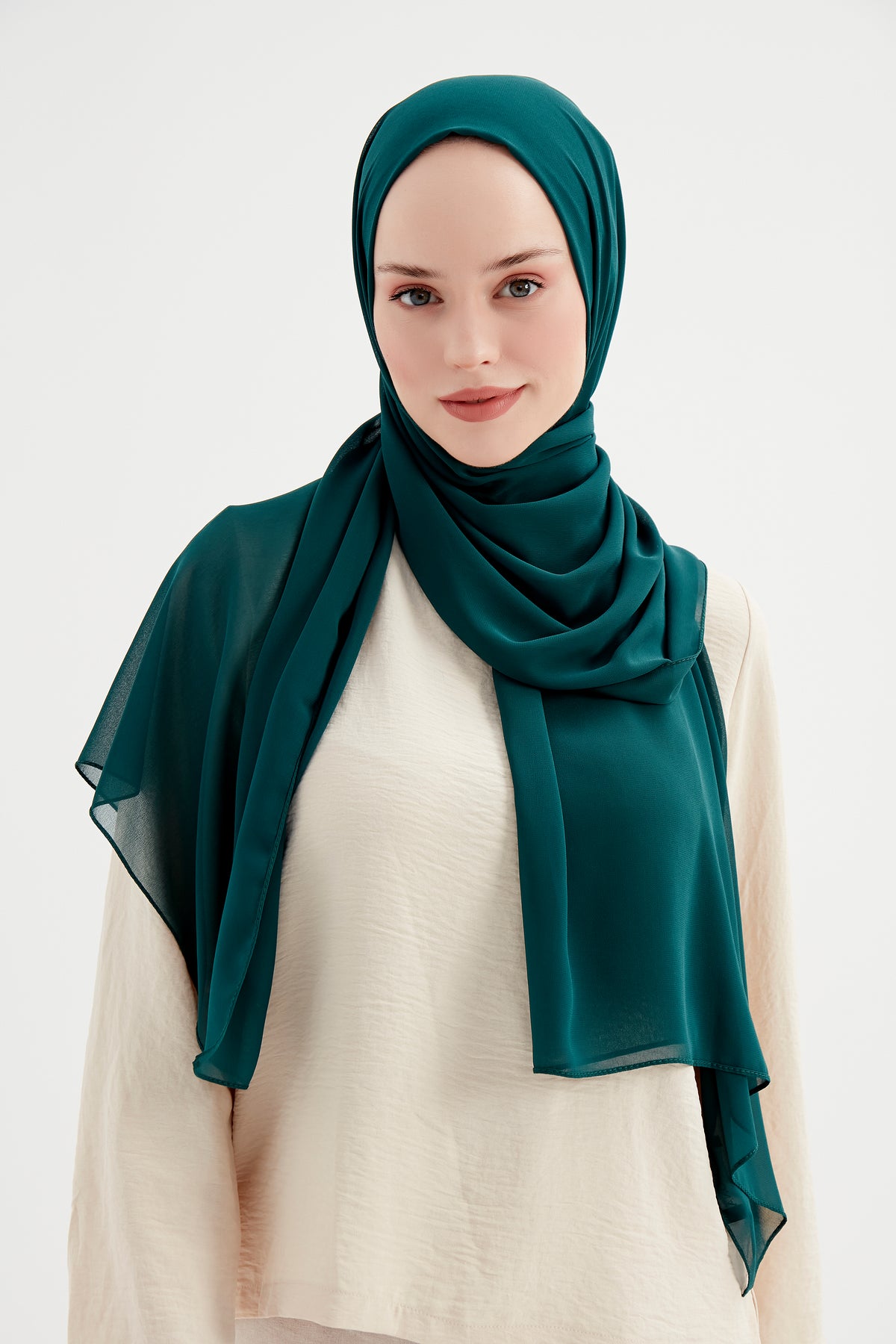 Hijab: Religious, Cultural, and Political Dimensions in the US, India, Indonesia, Germany, France & the UK. 5 Hijab