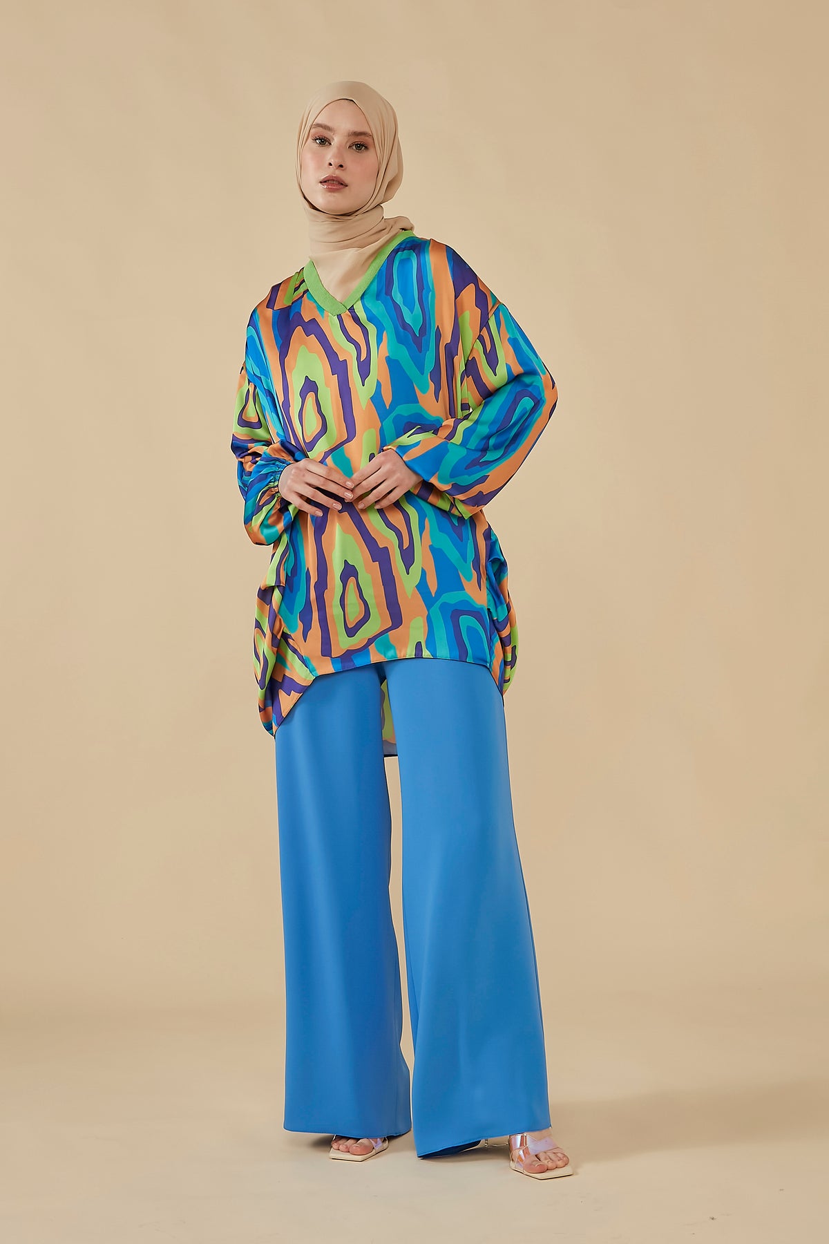 Emilia Modest Top - Blue