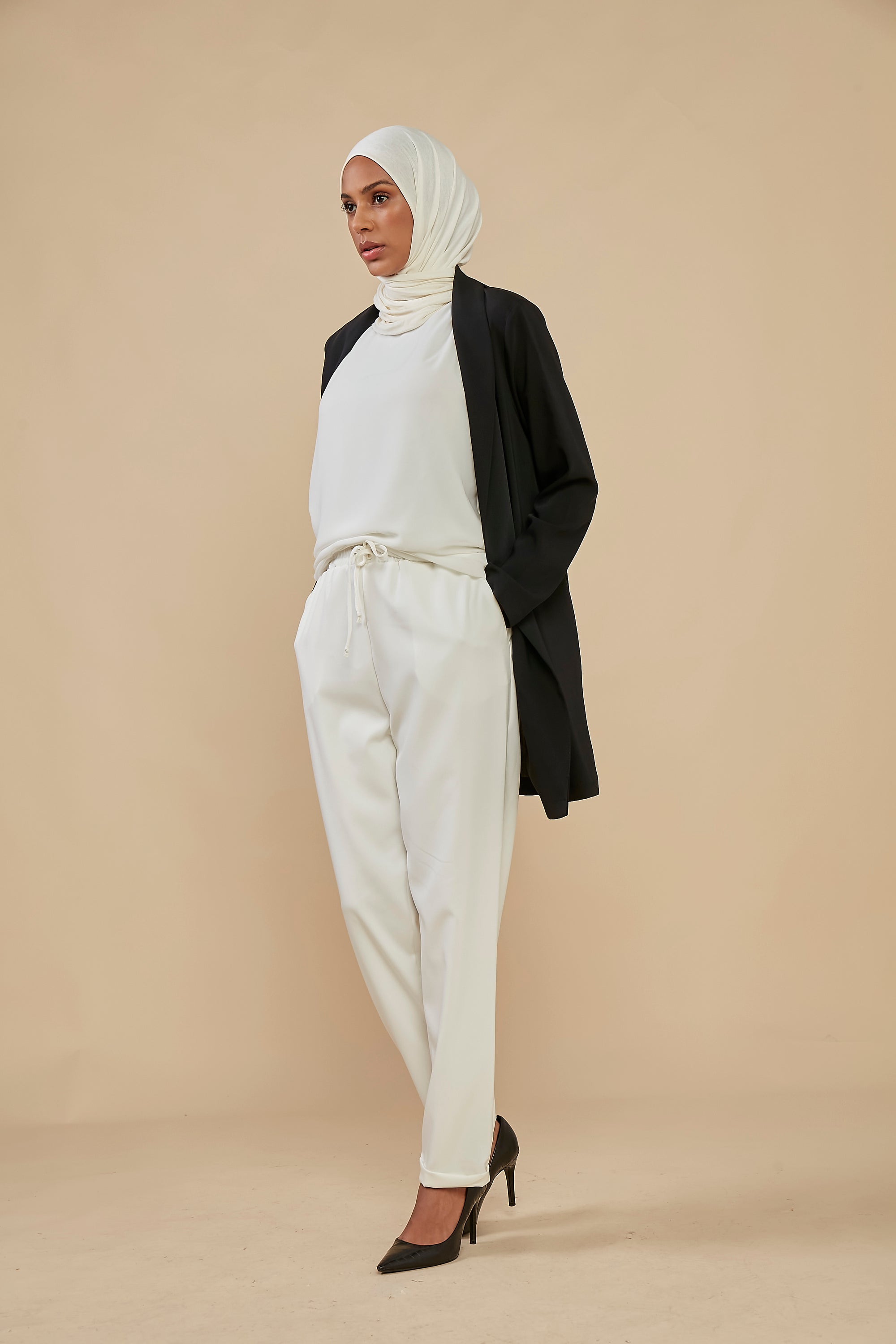 Ari Modest Pants - Off White